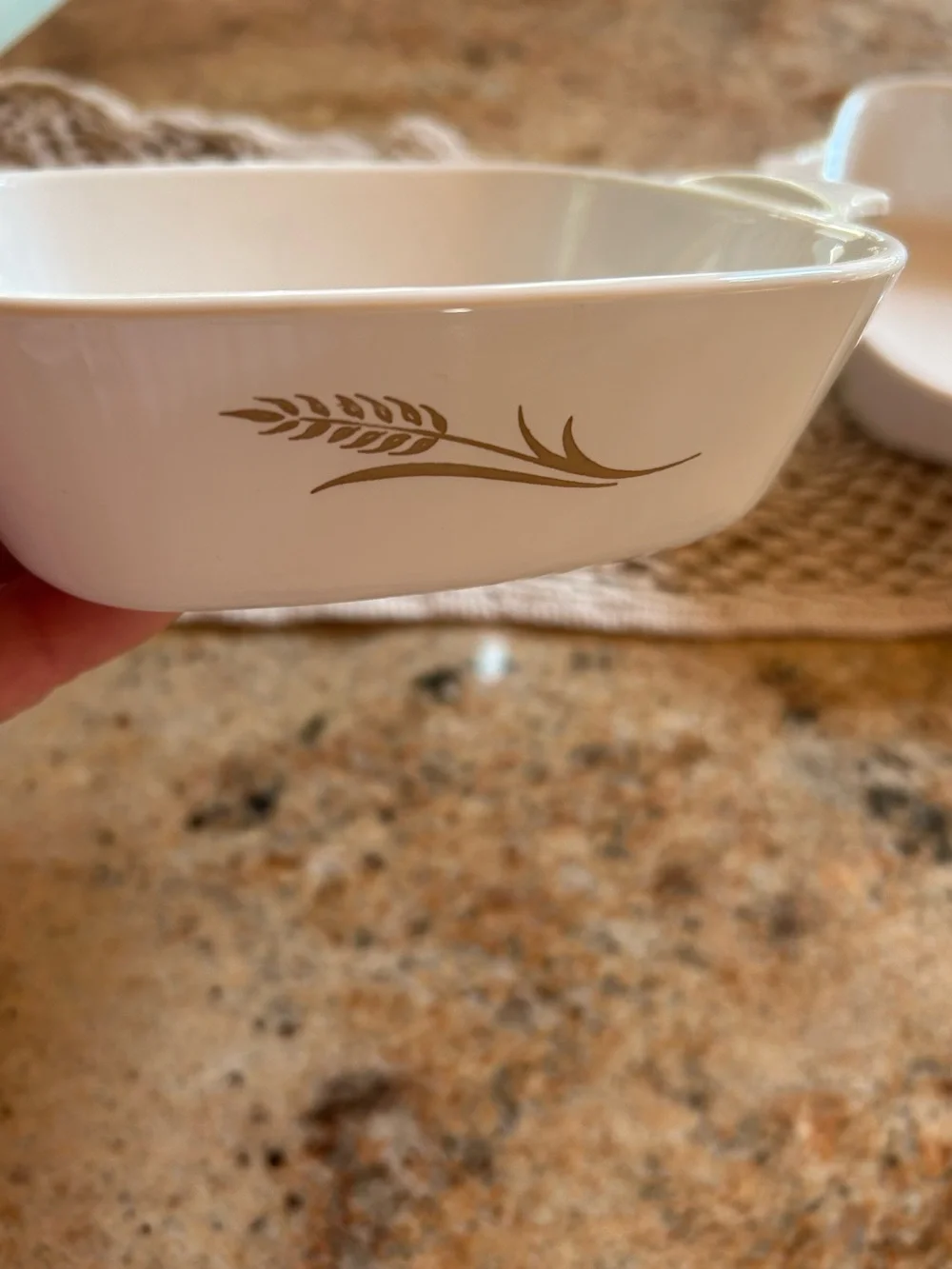 Corningware piece set
